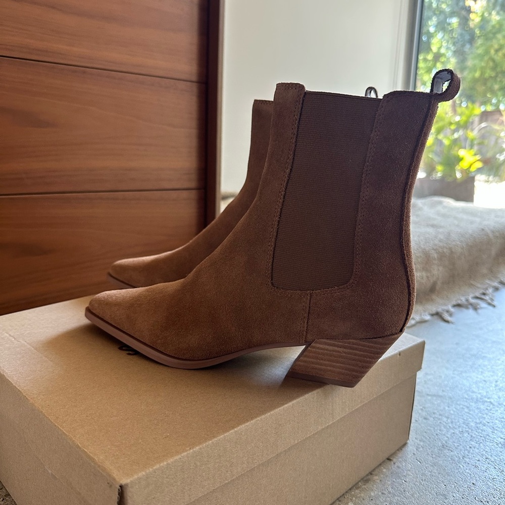 BRAND NEW Steve Madden Women’s Brown Suede Boots - Picture 6 of 8